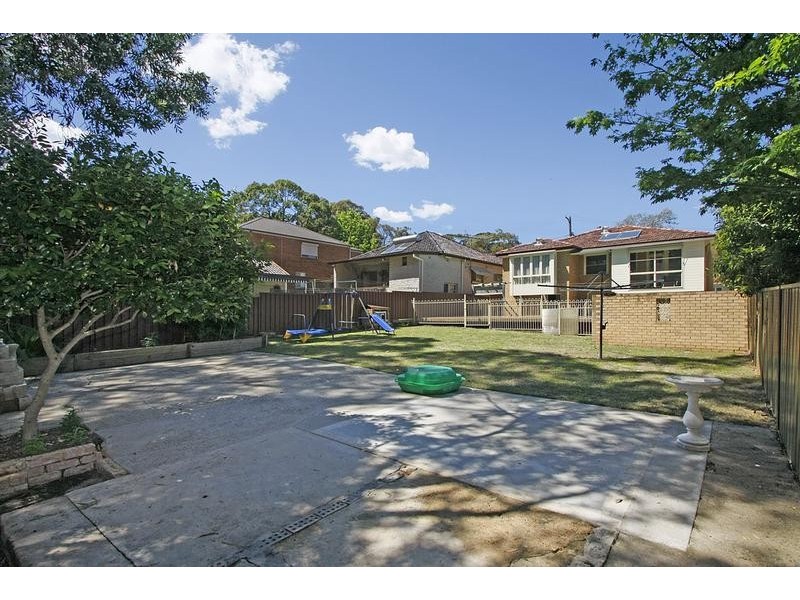 11 Honeysuckle Street, Jannali NSW 2226