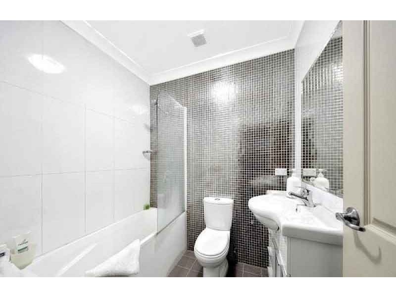 17/54 Osprey Drive, Illawong NSW 2234