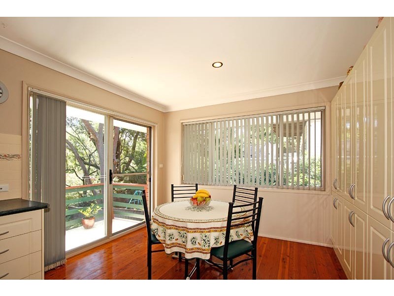 12 Peebles Avenue, Kirrawee NSW 2232