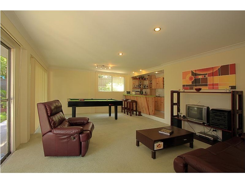12 Peebles Avenue, Kirrawee NSW 2232