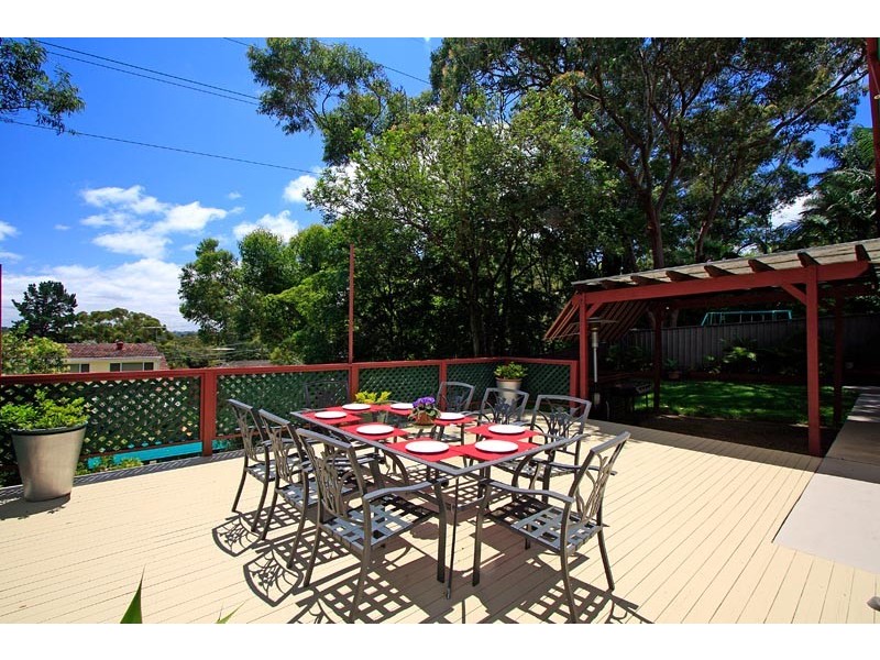 12 Peebles Avenue, Kirrawee NSW 2232