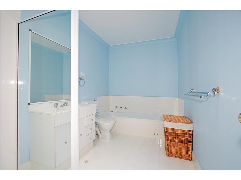 68 Mokera Avenue, Kirrawee NSW 2232