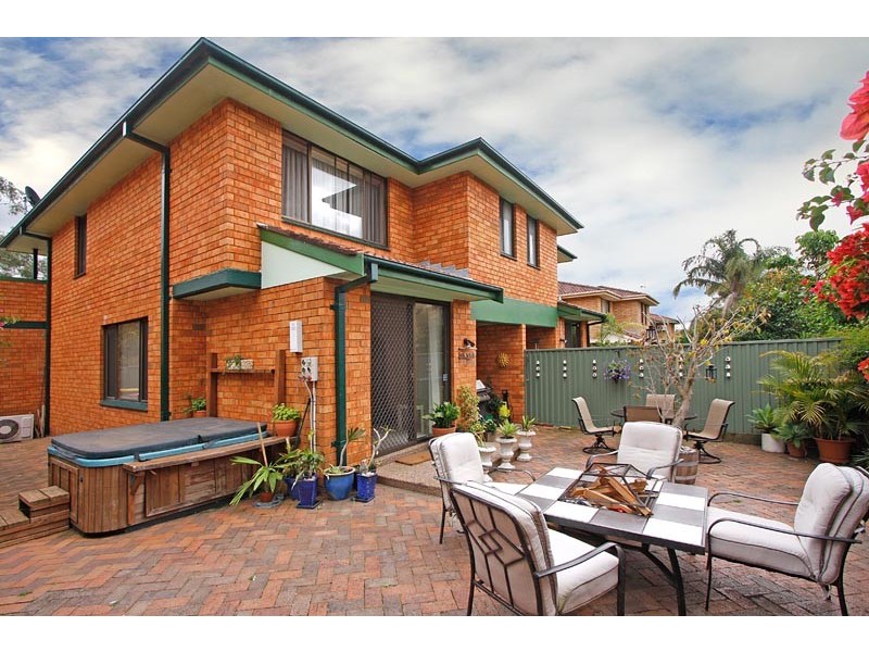 68 Mokera Avenue, Kirrawee NSW 2232