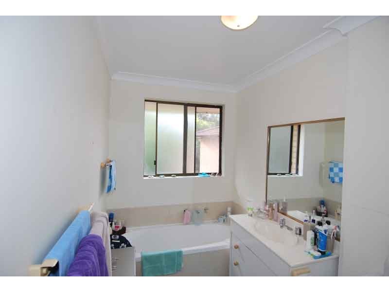 10/94-100 Flora Street, Sutherland NSW 2232