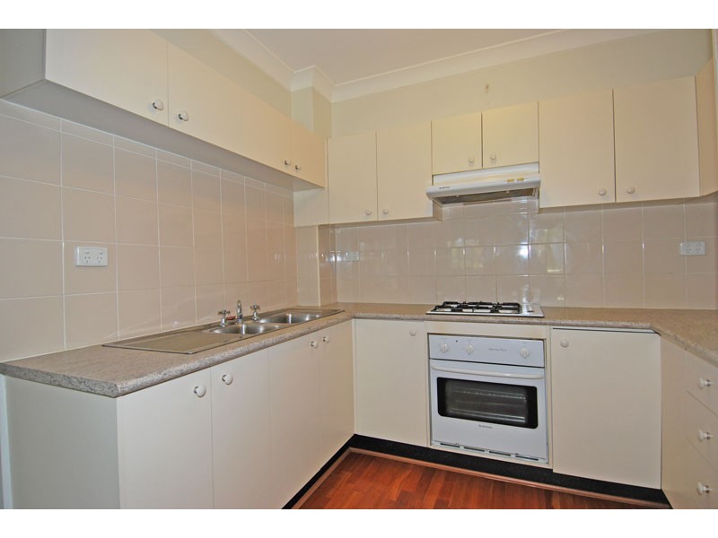 29/20 Leonay Street, Sutherland NSW 2232