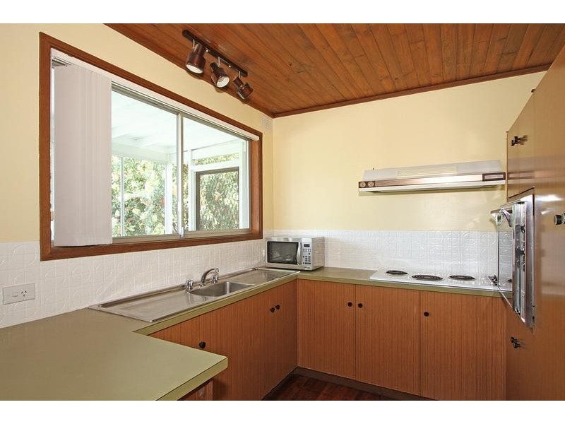 11 Karamarra Road, Engadine NSW 2233