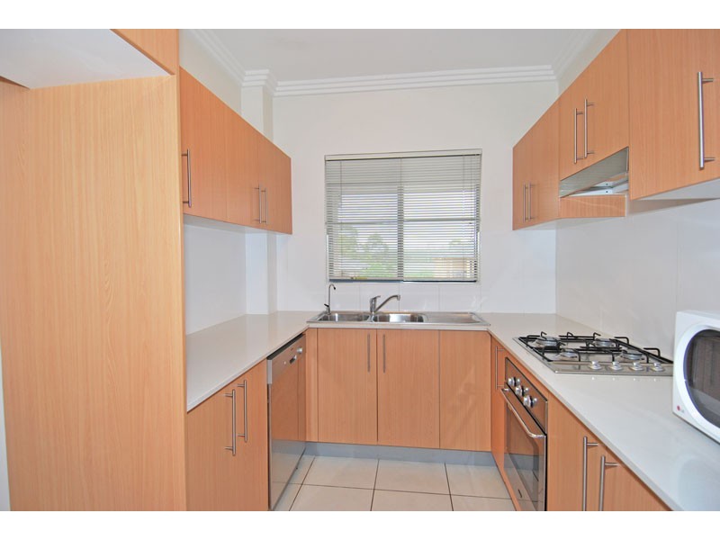 37/18-22 Gray Street, Sutherland NSW 2232