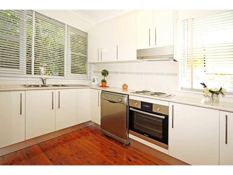 43 Tivoli Esplanade, Como NSW 2226