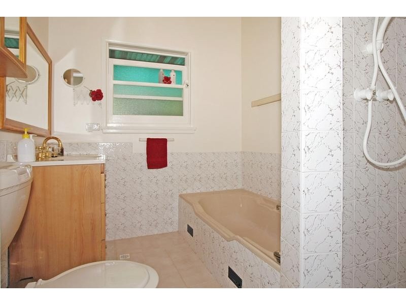 43 Tivoli Esplanade, Como NSW 2226