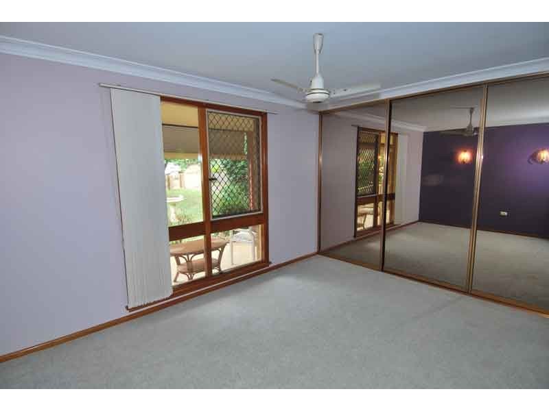 6 Deakin Place, Kirrawee NSW 2232