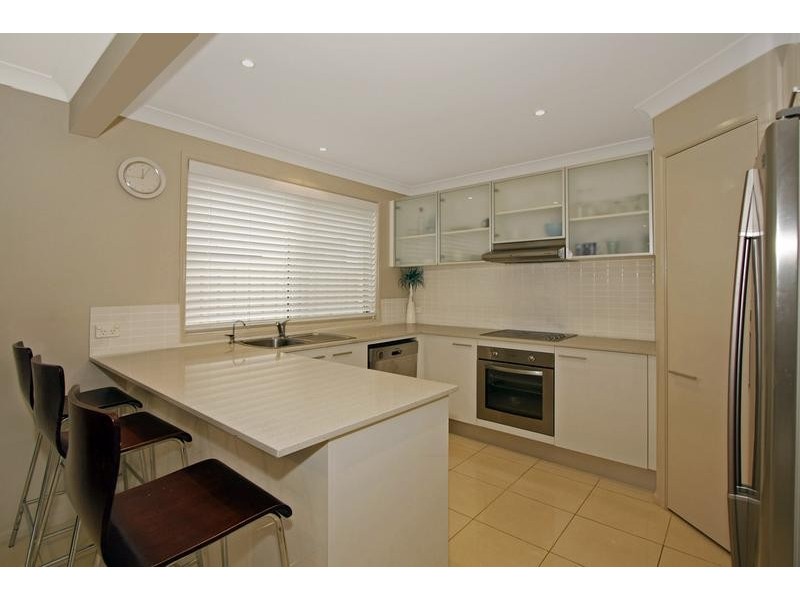 12 Taplan Street, Como NSW 2226