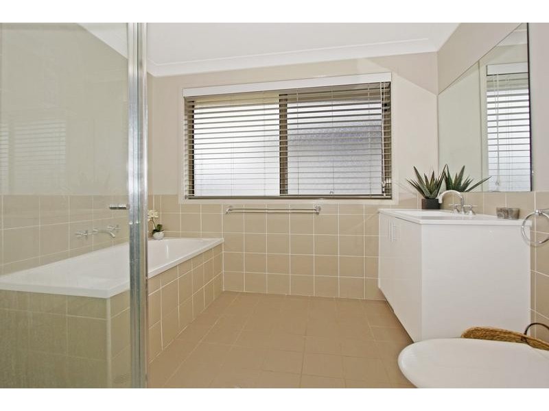 12 Taplan Street, Como NSW 2226