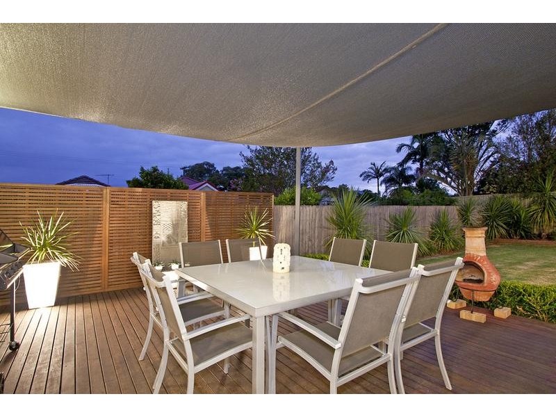 12 Taplan Street, Como NSW 2226