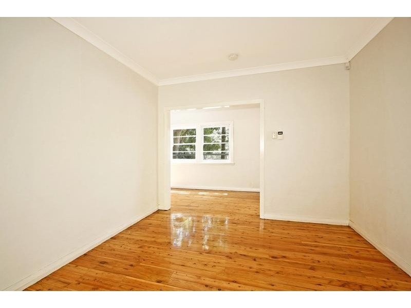 21 Central Avenue, Como NSW 2226