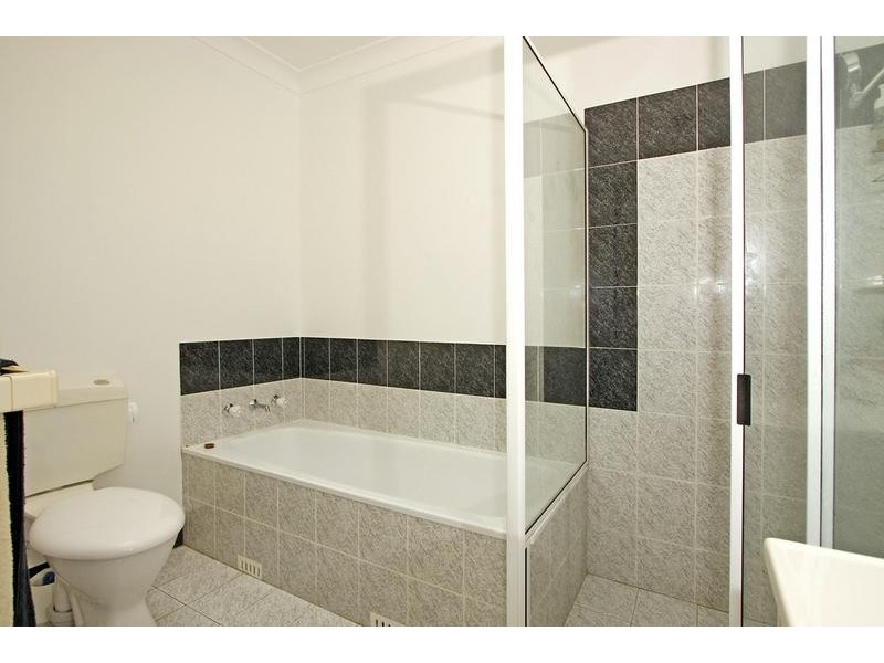 6/41 Bath Road, Kirrawee NSW 2232