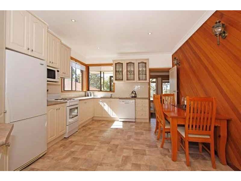 32 Ninth Avenue, Jannali NSW 2226