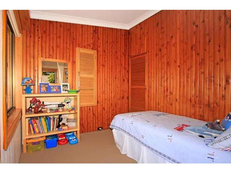 32 Ninth Avenue, Jannali NSW 2226