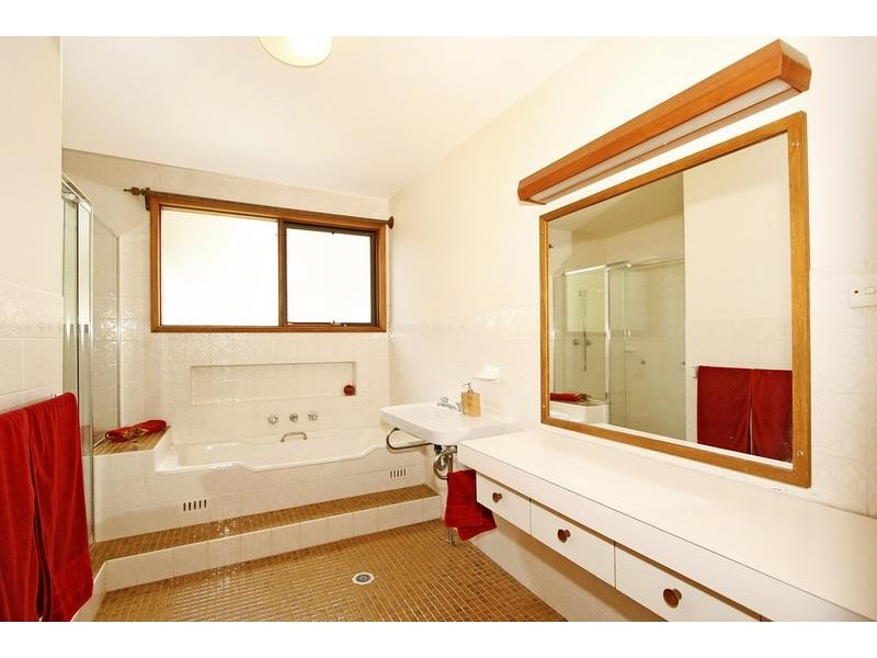 2 Struen Marie Street, Kareela NSW 2232