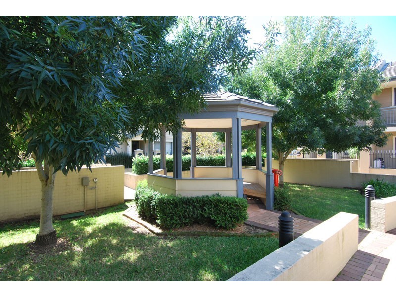 16/11-17 Acton Street, Sutherland NSW 2232