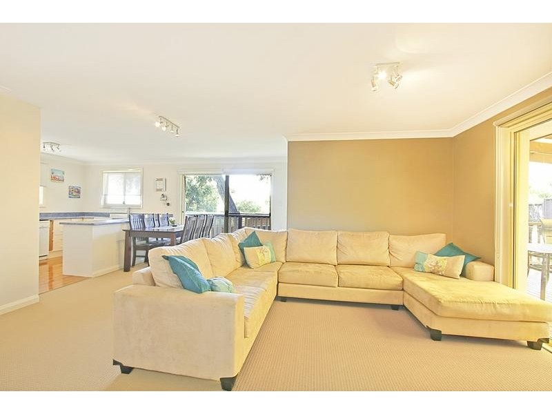 3a Moona Road, Kirrawee NSW 2232