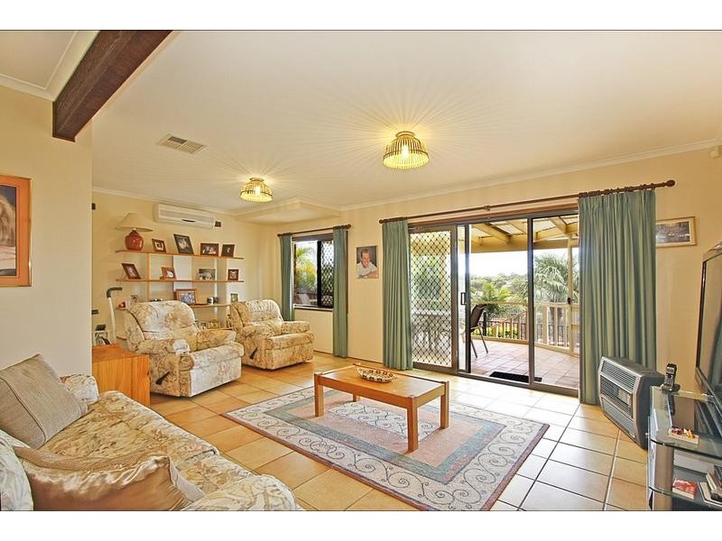 8 Giles Street, Yarrawarrah NSW 2233