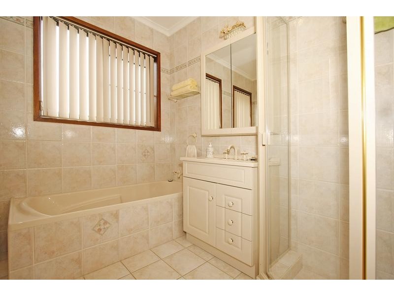 8 Giles Street, Yarrawarrah NSW 2233