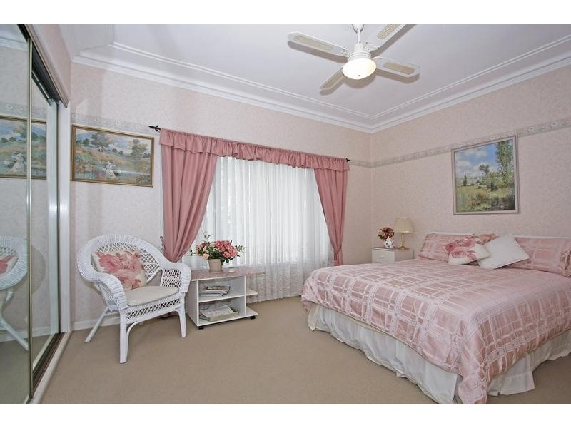 49 Wolger Street, Como NSW 2226