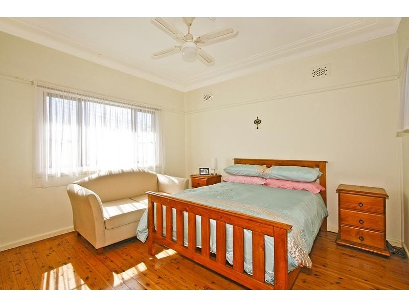 68 Warraba Street, Como NSW 2226
