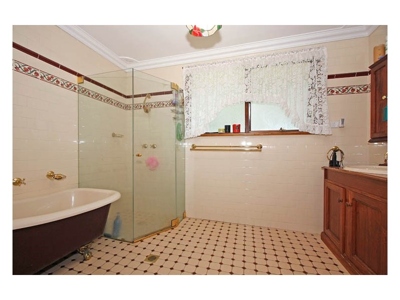 37 Lower Washington Drive, Bonnet Bay NSW 2226