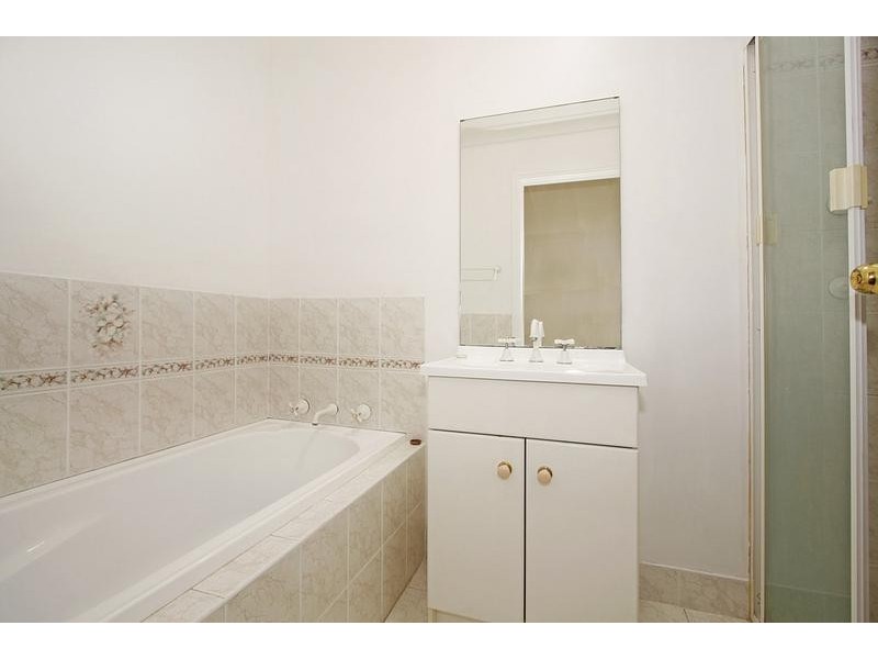 2/26 Oakwood Street, Sutherland NSW 2232