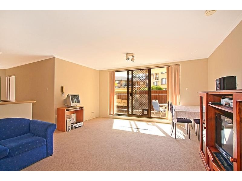 3/94-100 Flora Street, Sutherland NSW 2232