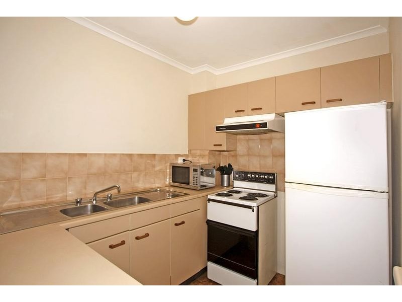 3/94-100 Flora Street, Sutherland NSW 2232