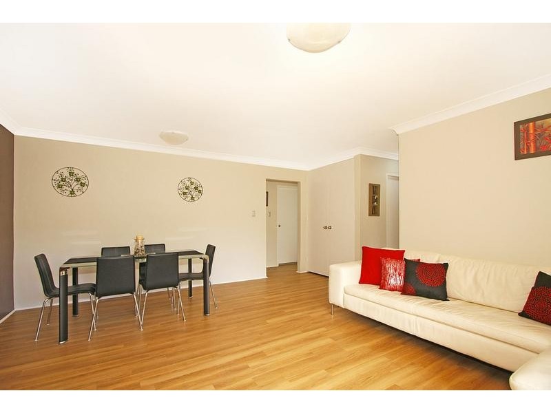 9/131 Oak Road (Entrance Via Flora St), Kirrawee NSW 2232