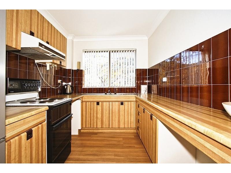 9/131 Oak Road (Entrance Via Flora St), Kirrawee NSW 2232