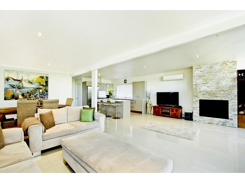 77 Como Parade, Como NSW 2226