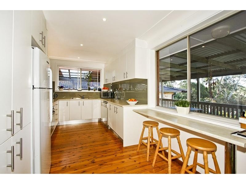 8 Mikarie Place, Kirrawee NSW 2232