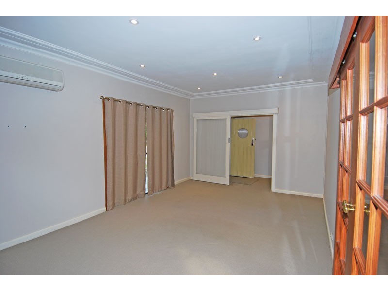 25 Girraween Avenue, Como NSW 2226