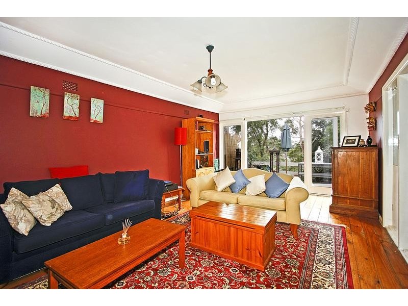 17 Warraba Street, Como NSW 2226