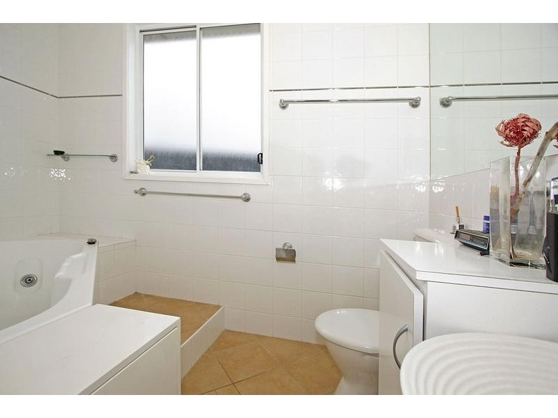 17 Warraba Street, Como NSW 2226