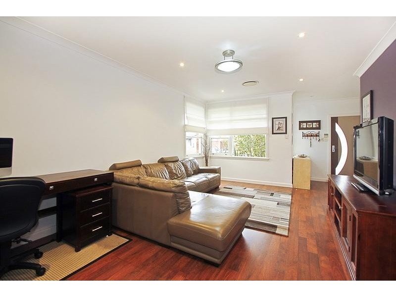 15 Araluen Place, Sutherland NSW 2232