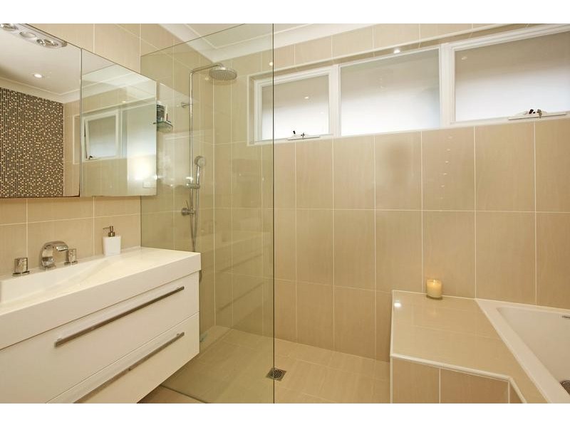 15 Araluen Place, Sutherland NSW 2232