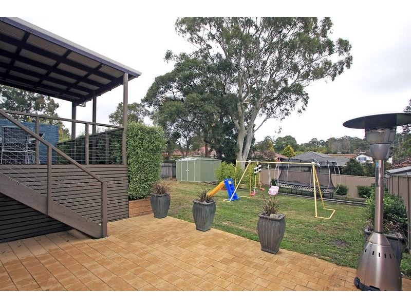 15 Araluen Place, Sutherland NSW 2232