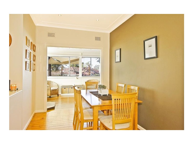 38 Acacia Road (near Moira Street), Kirrawee NSW 2232