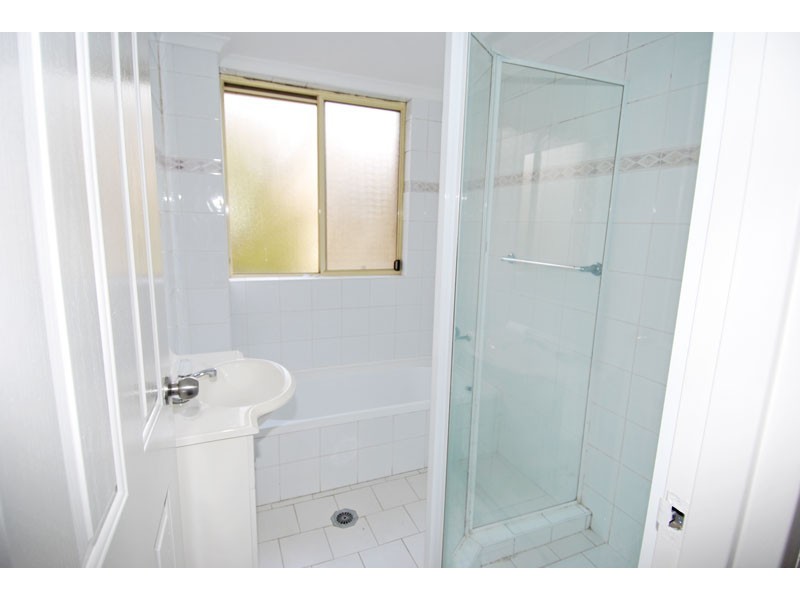 12/50 Grand Parade-Access via Harvard Lane or Robertson Street, Sutherland NSW 2232
