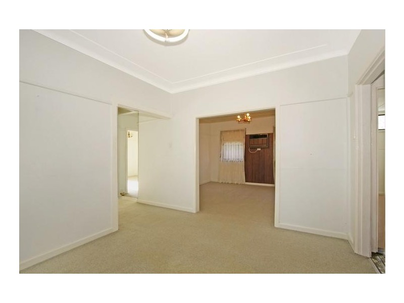 22 Wollun Street, Como NSW 2226