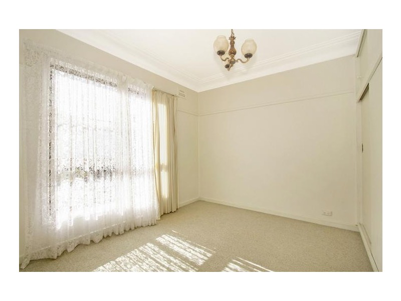 22 Wollun Street, Como NSW 2226