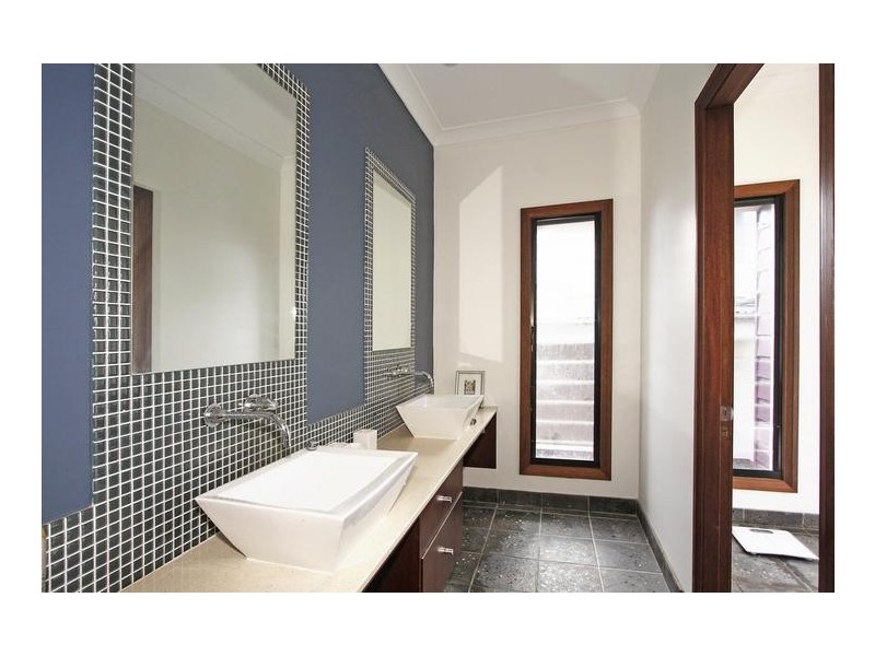 17 Wigens Avenue, Como NSW 2226