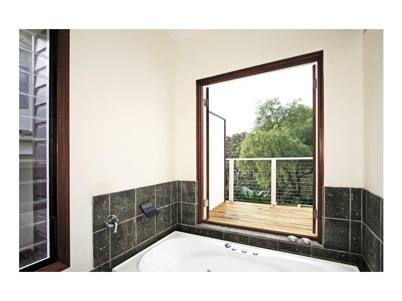 17 Wigens Avenue, Como NSW 2226