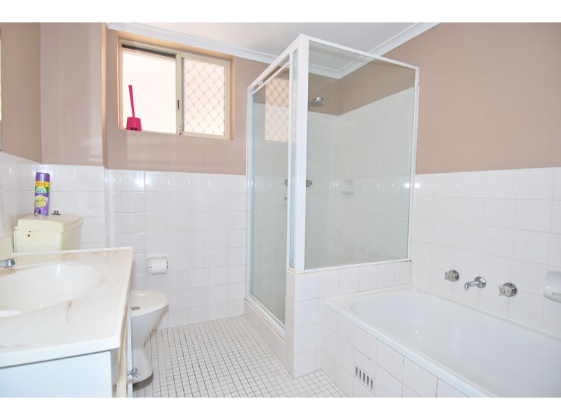 2/72 Glencoe Street, Sutherland NSW 2232