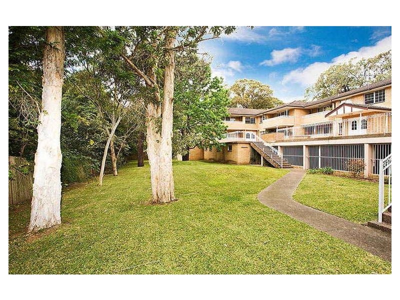 2/72 Glencoe Street, Sutherland NSW 2232